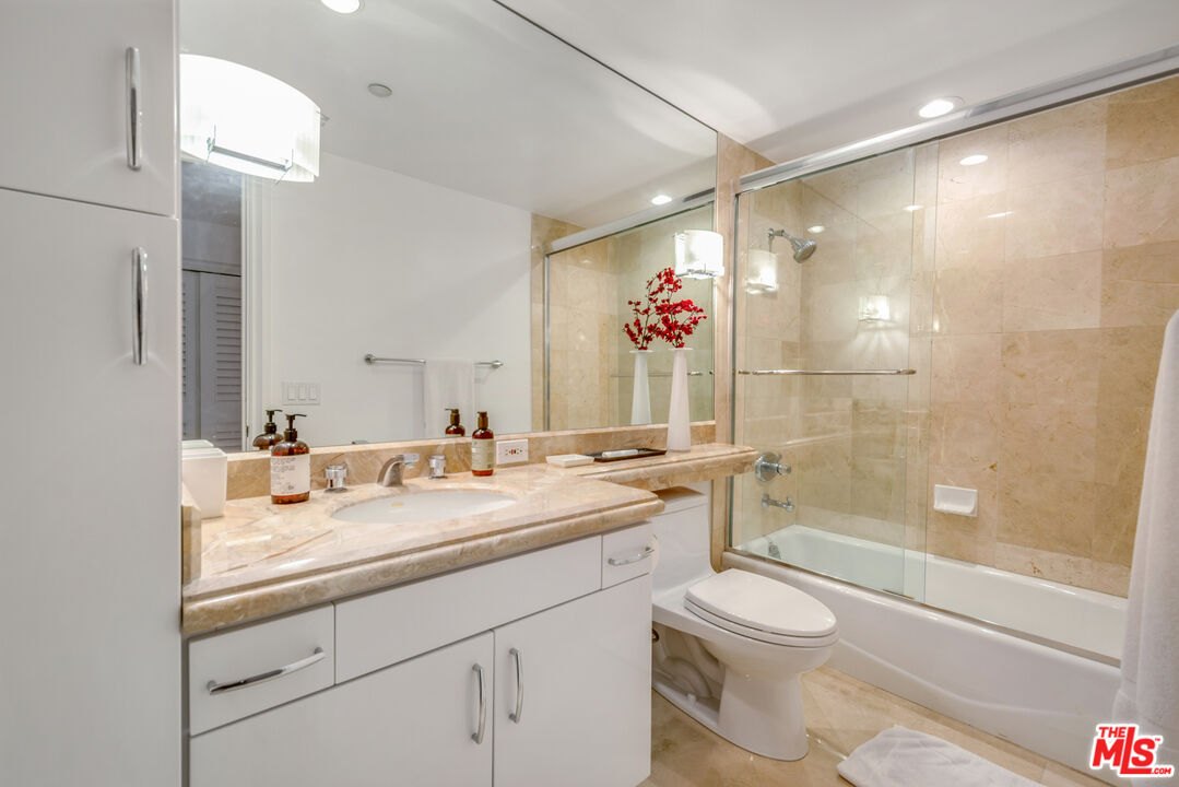 701 Ocean Ave Unit: 306