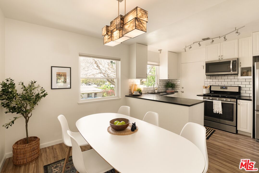 3641 Kalsman Dr Unit: 4