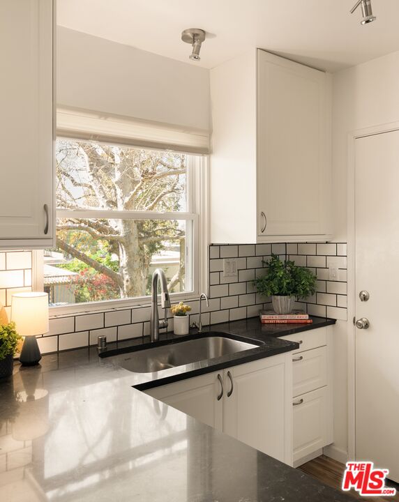3641 Kalsman Dr Unit: 4