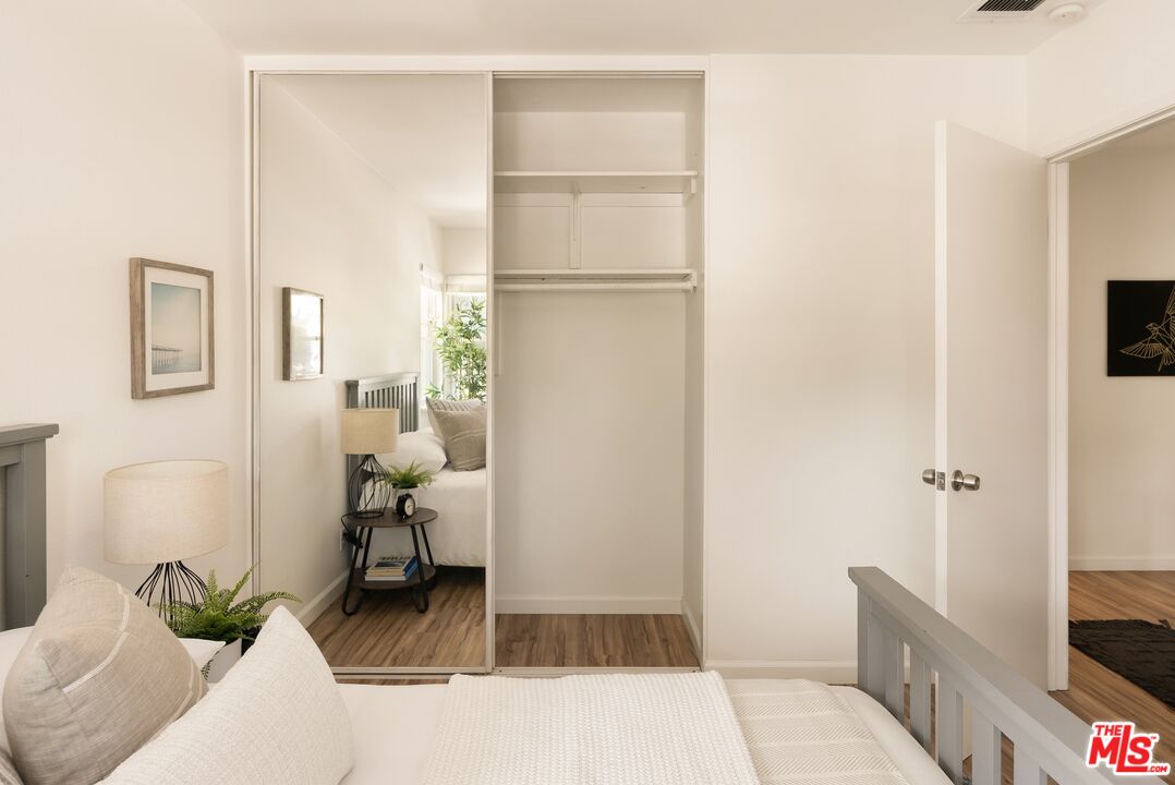 3641 Kalsman Dr Unit: 4