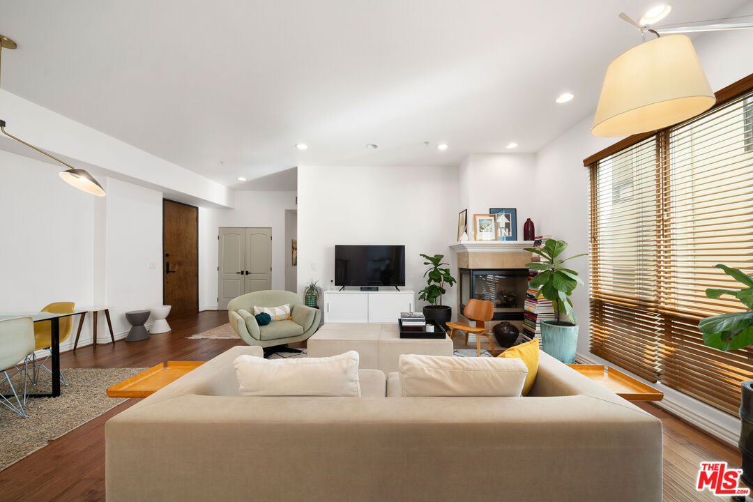 10913 Whipple St Unit: 205