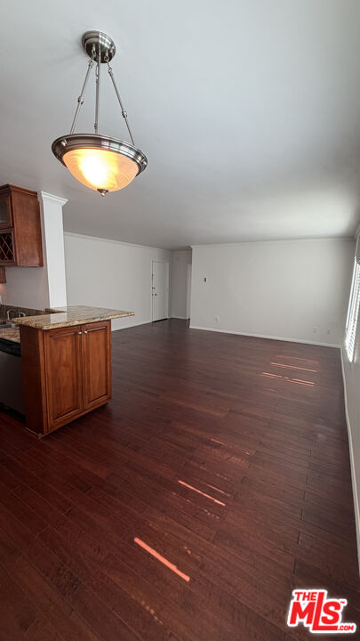 960 Larrabee St Unit: 126