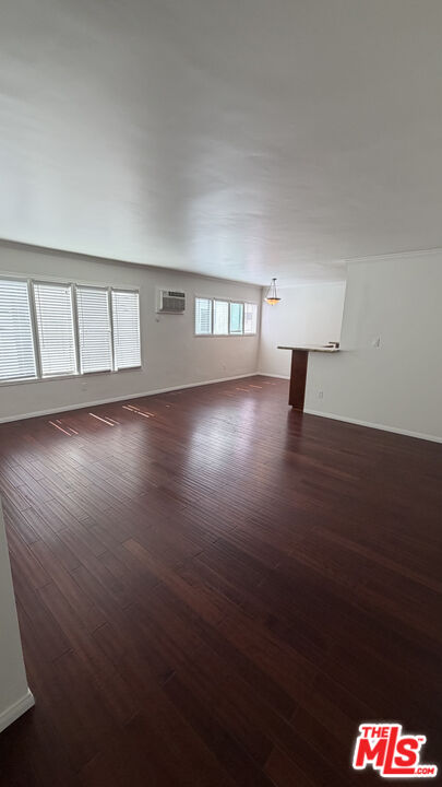 960 Larrabee St Unit: 126