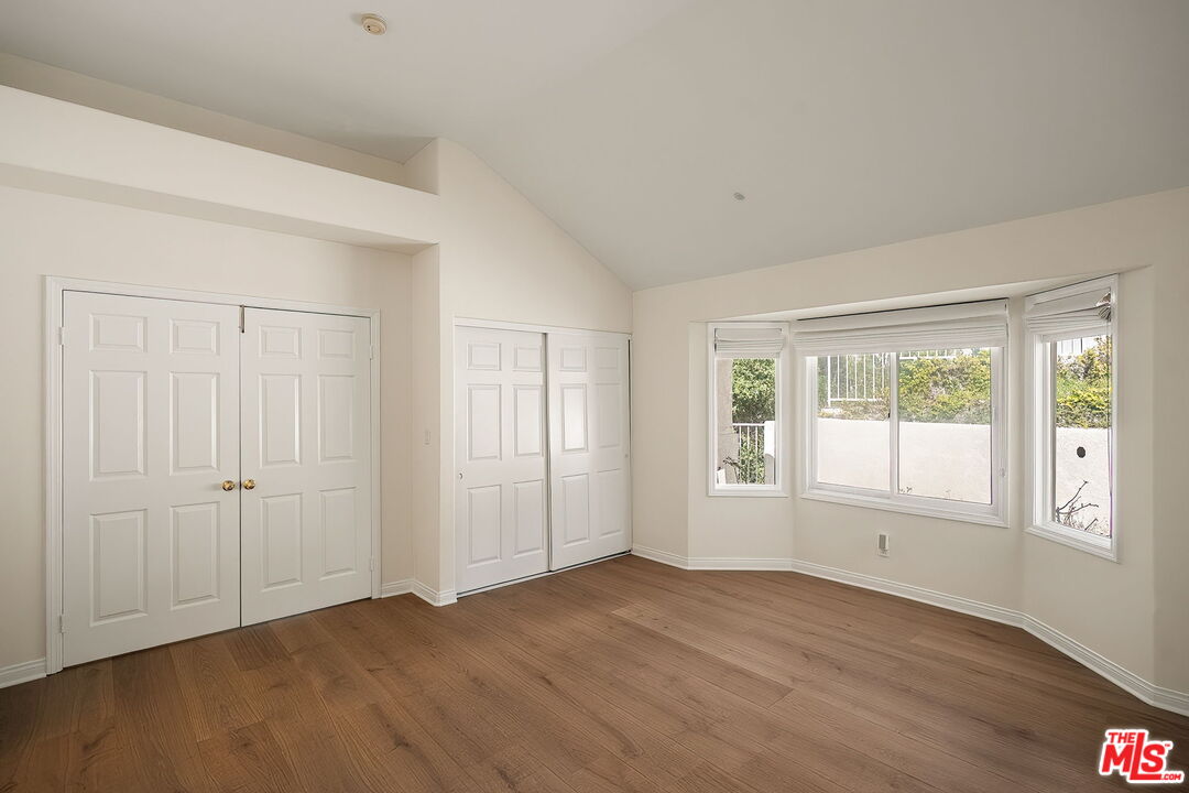 604 Palisades Dr