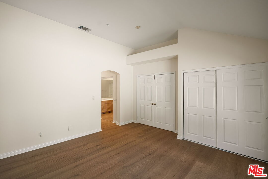 604 Palisades Dr