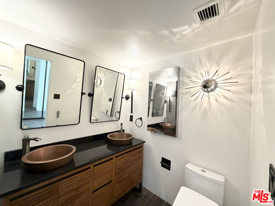 17366 W Sunset Blvd Unit: 105