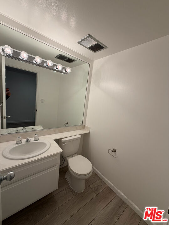 1825 MIDVALE AVE Unit: 202
