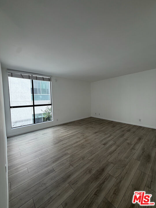 1825 MIDVALE AVE Unit: 202