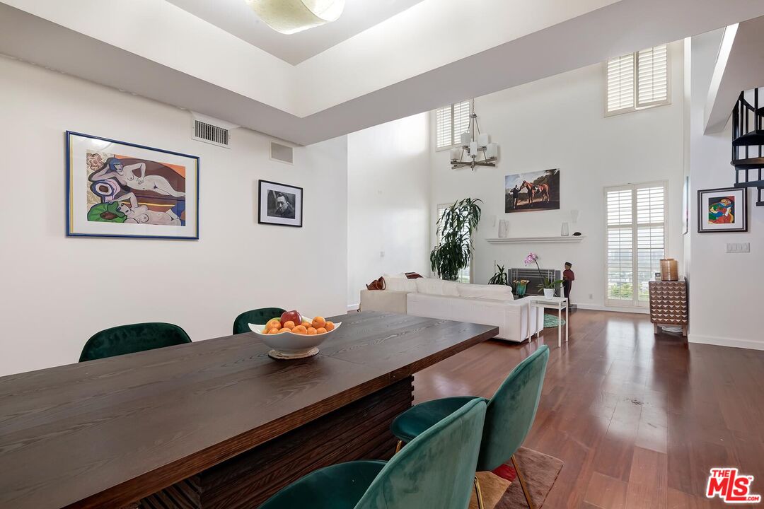 964 Hancock Ave Unit: 302