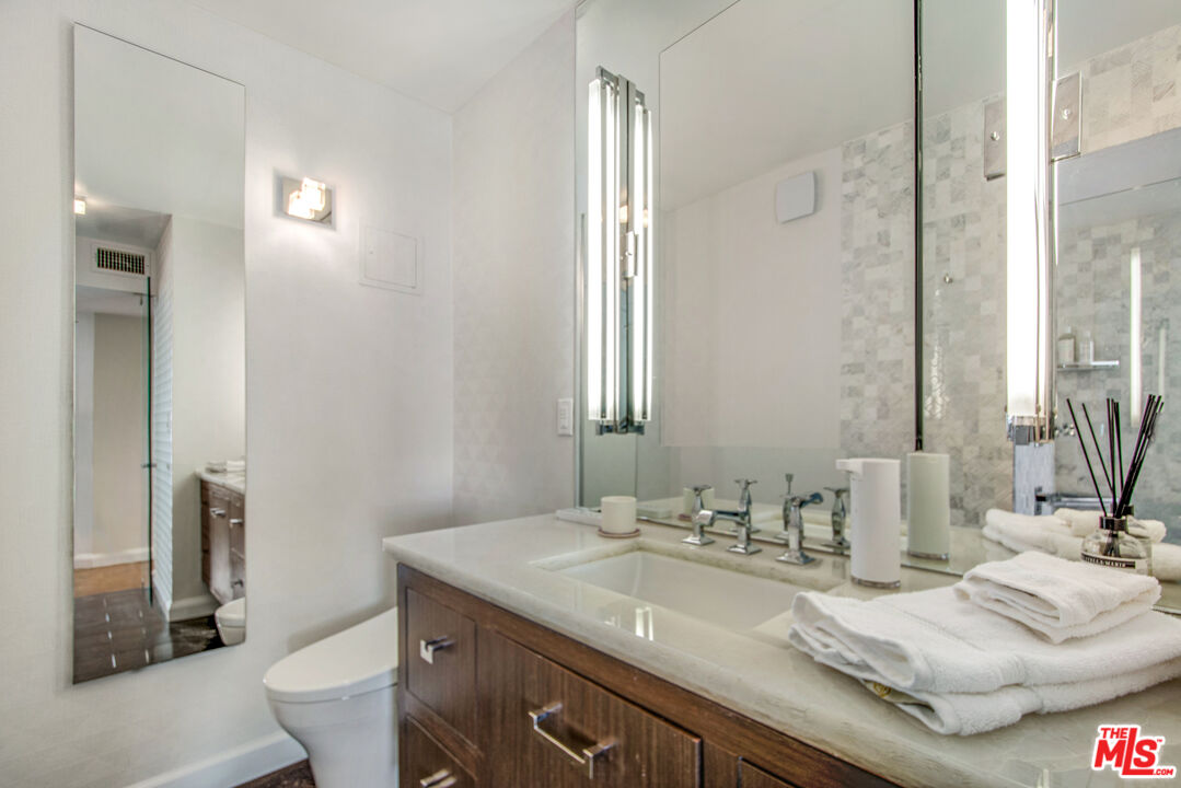 201 Ocean Ave Unit: 301P