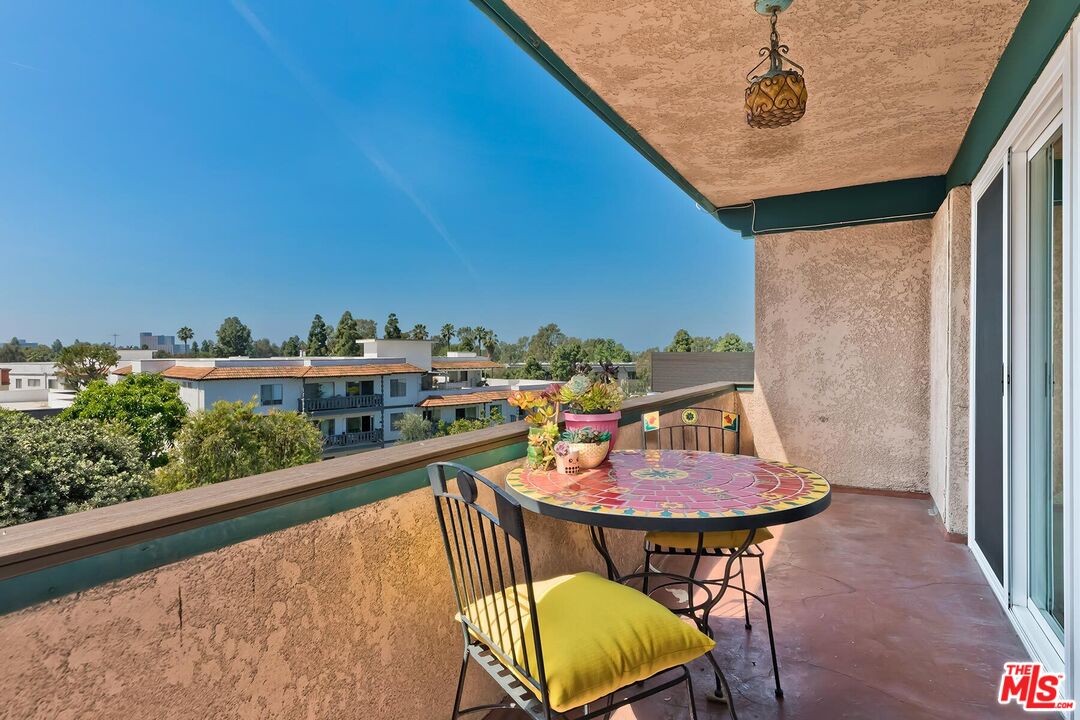 5651 Windsor Way Unit: 308