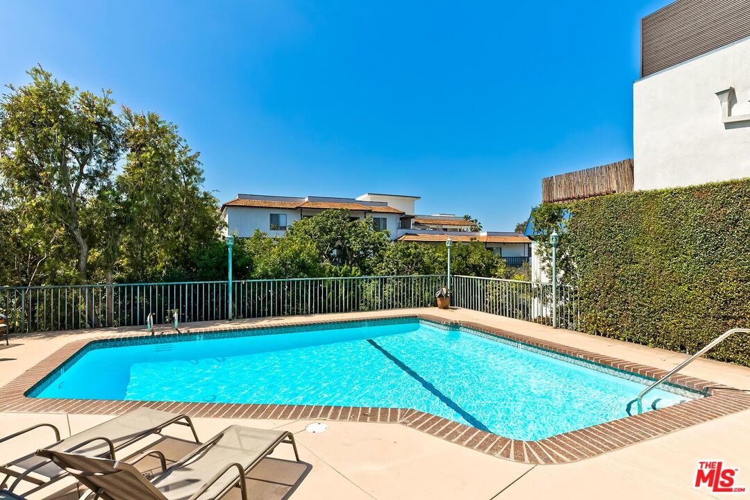 5651 Windsor Way Unit: 308