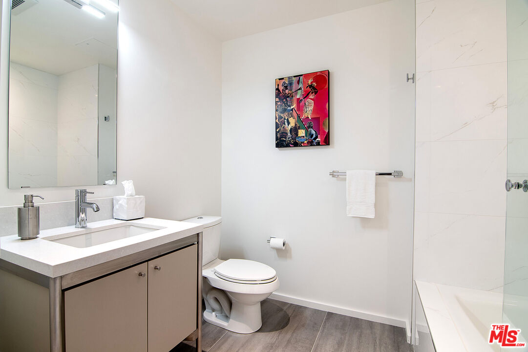 1155 S Grand Ave Unit: 1511