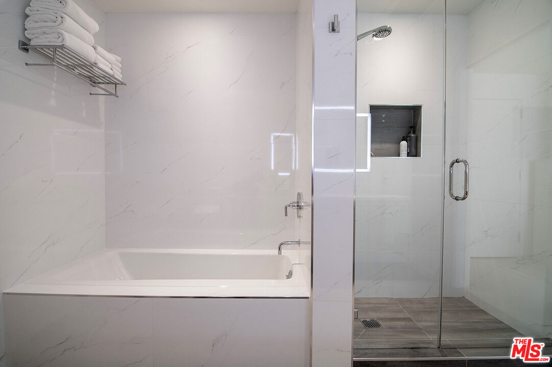 1155 S Grand Ave Unit: 1511