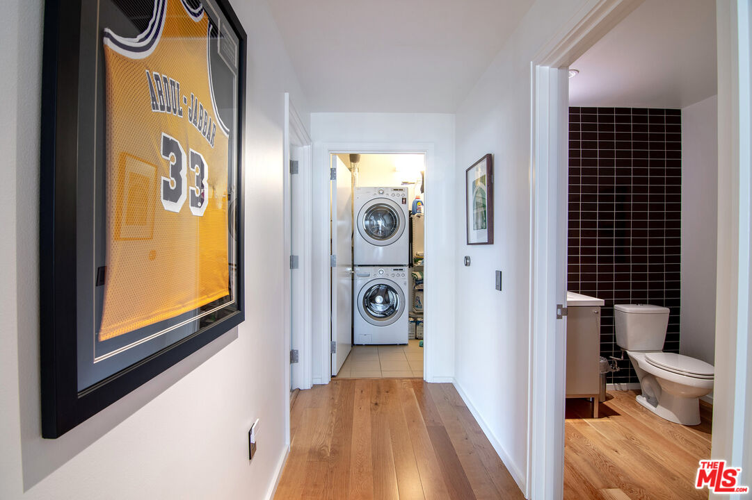 1155 S Grand Ave Unit: 1511