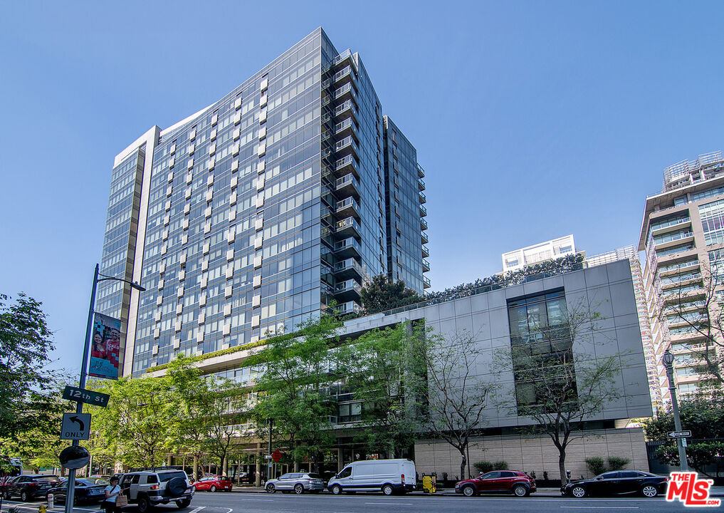 1155 S Grand Ave Unit: 1511