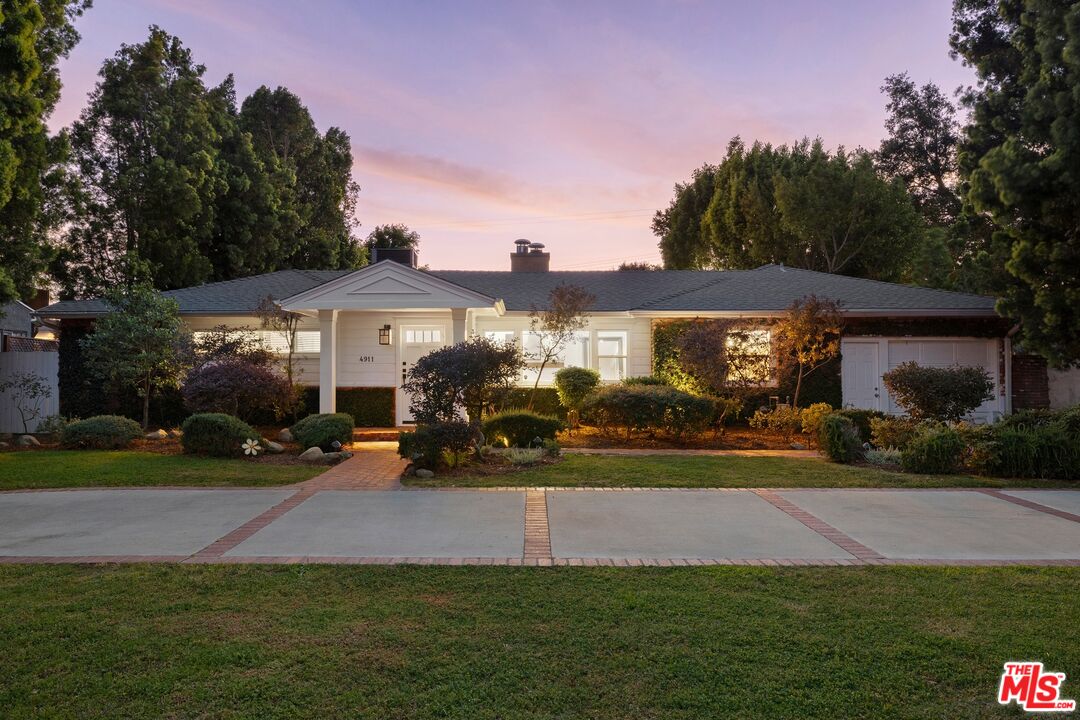 4911 Ben Ave