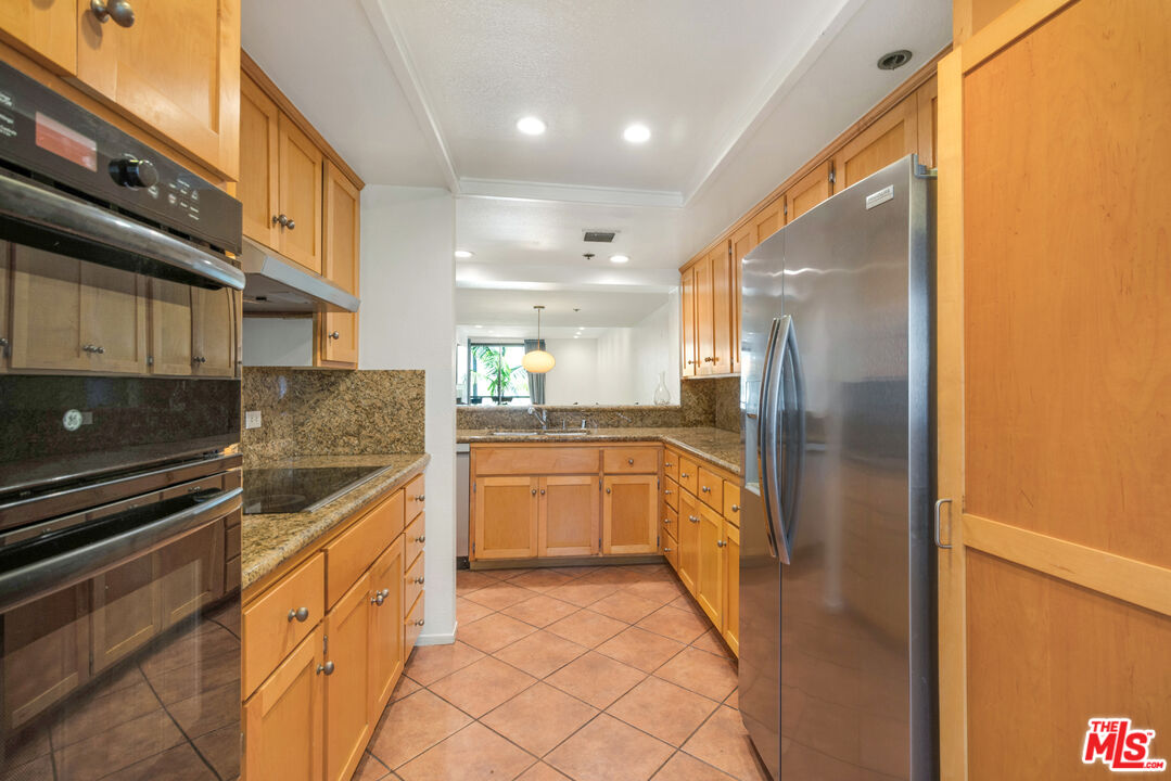 2920 Neilson Way Unit: 306