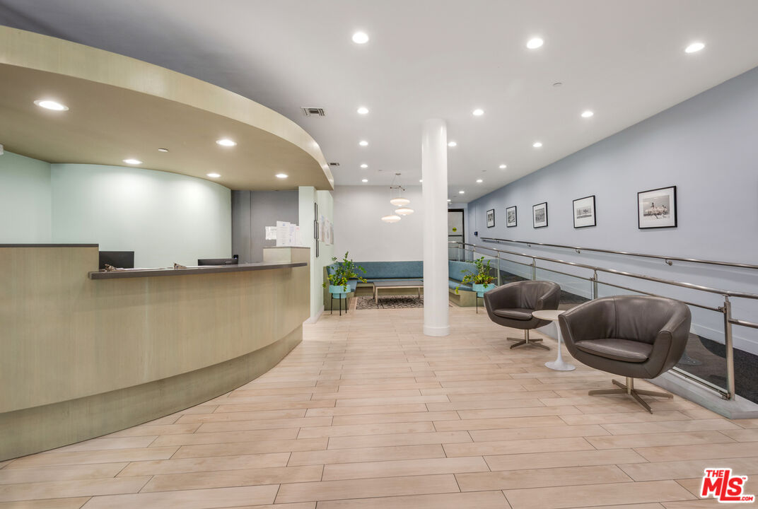 2920 Neilson Way Unit: 306