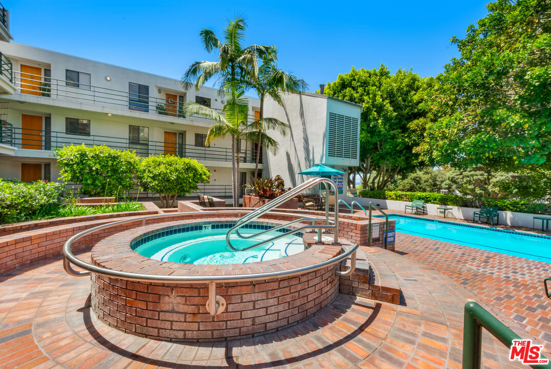 2920 Neilson Way Unit: 306