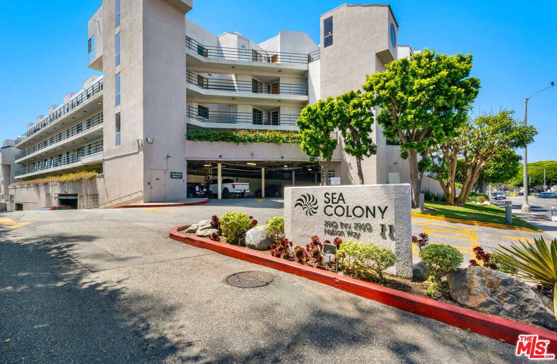2920 Neilson Way Unit: 306