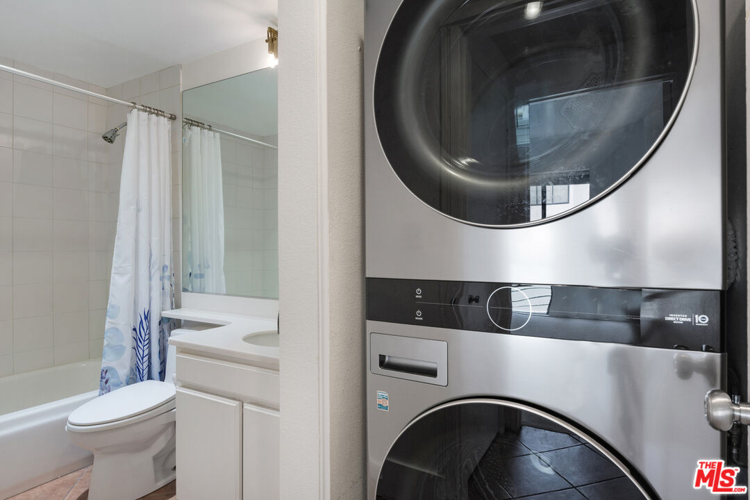 2920 Neilson Way Unit: 306