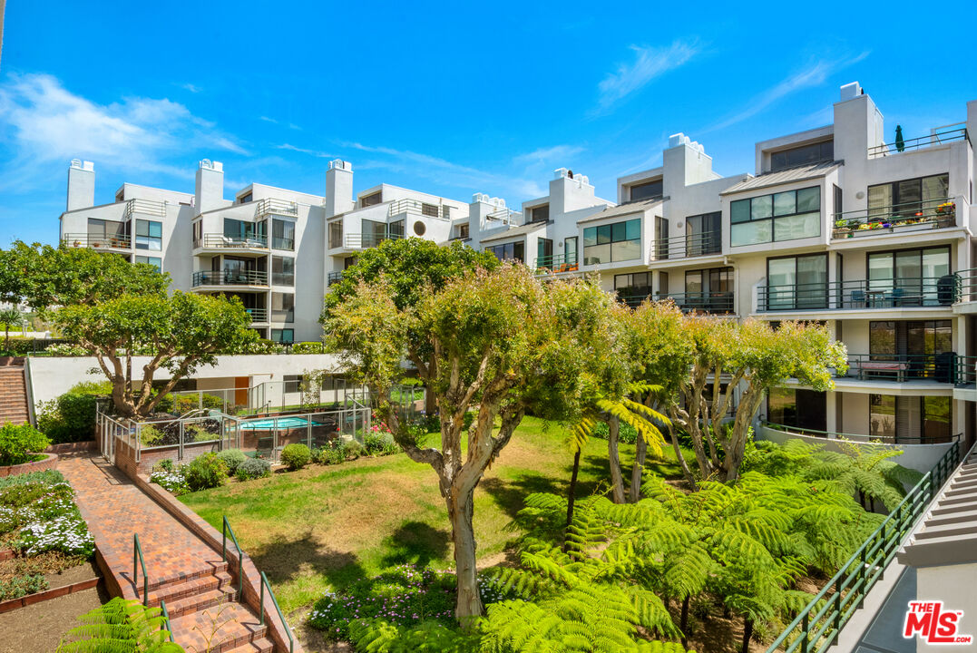 2920 Neilson Way Unit: 306