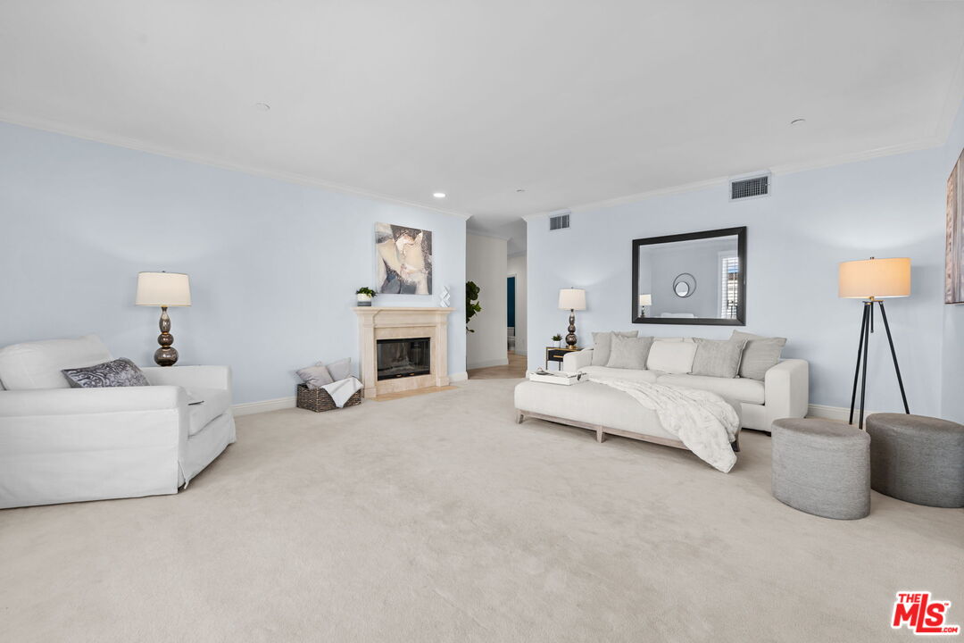 1830 Pelham Ave Unit: 301