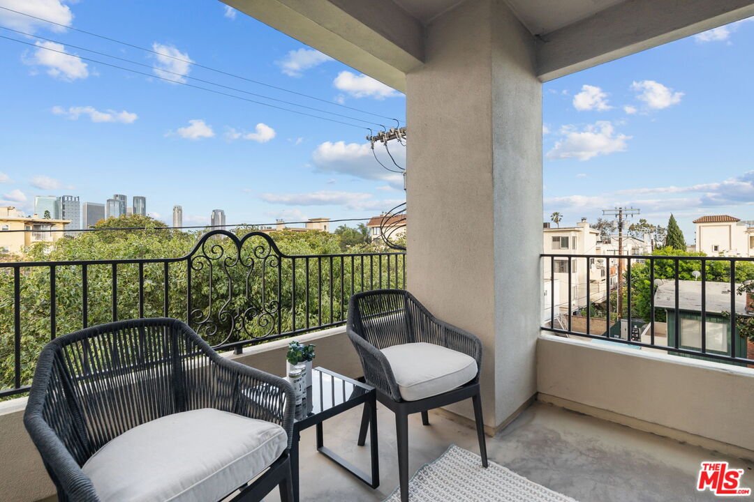 1830 Pelham Ave Unit: 301
