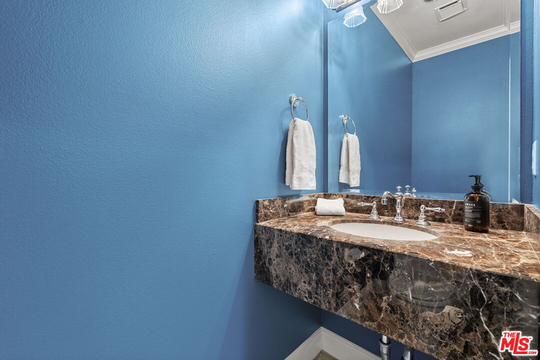 1830 Pelham Ave Unit: 301