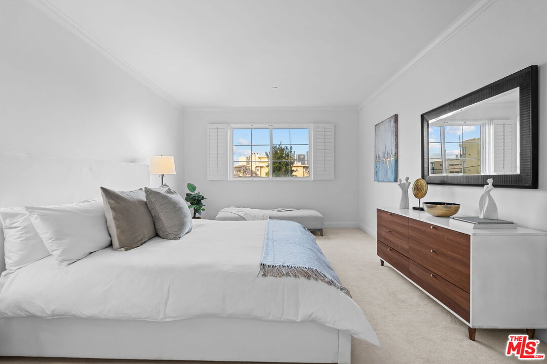 1830 Pelham Ave Unit: 301