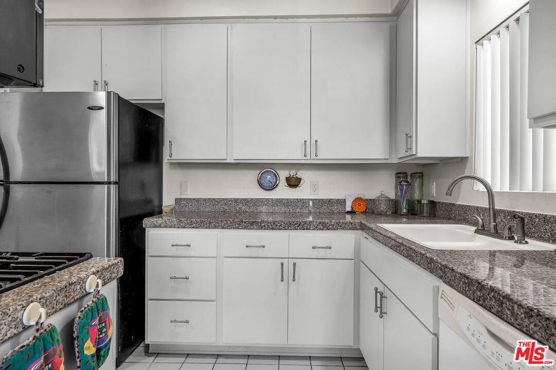 3613 Glendon Ave Unit: 101