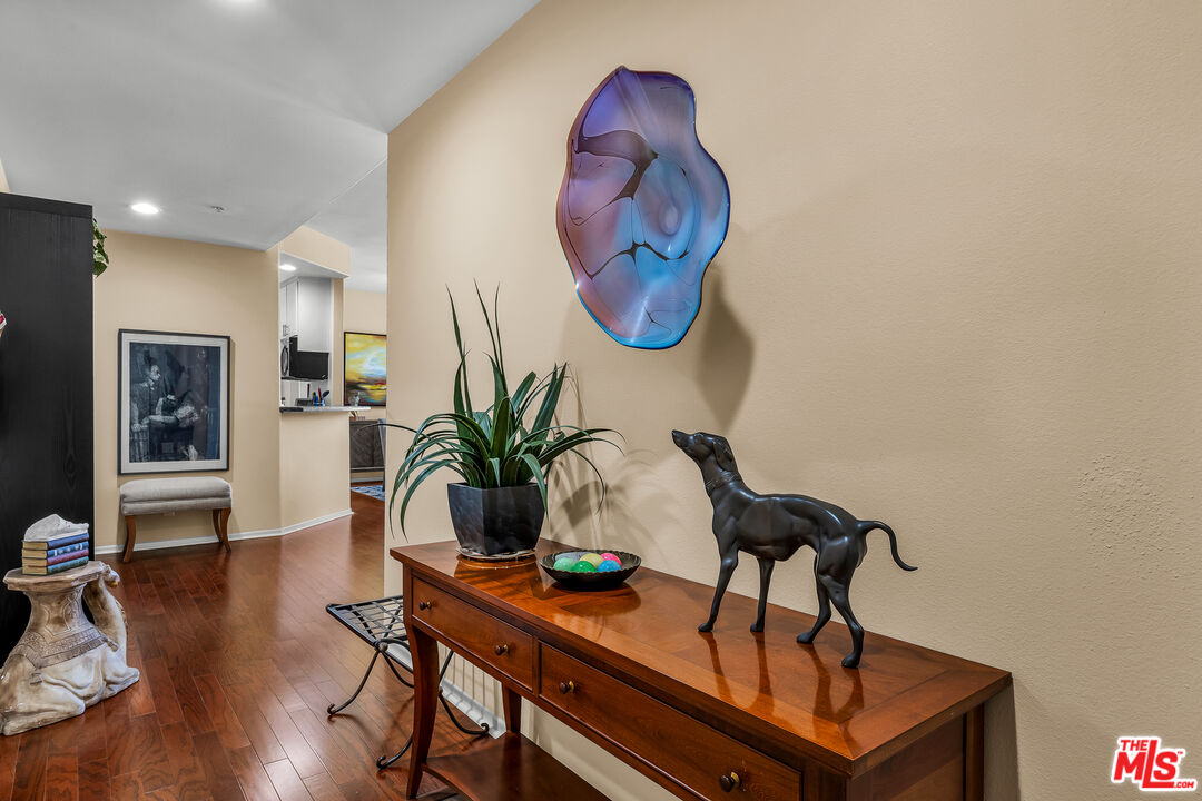 3613 Glendon Ave Unit: 101