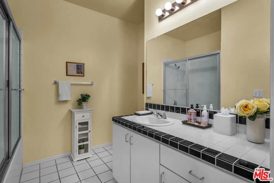 3613 Glendon Ave Unit: 101