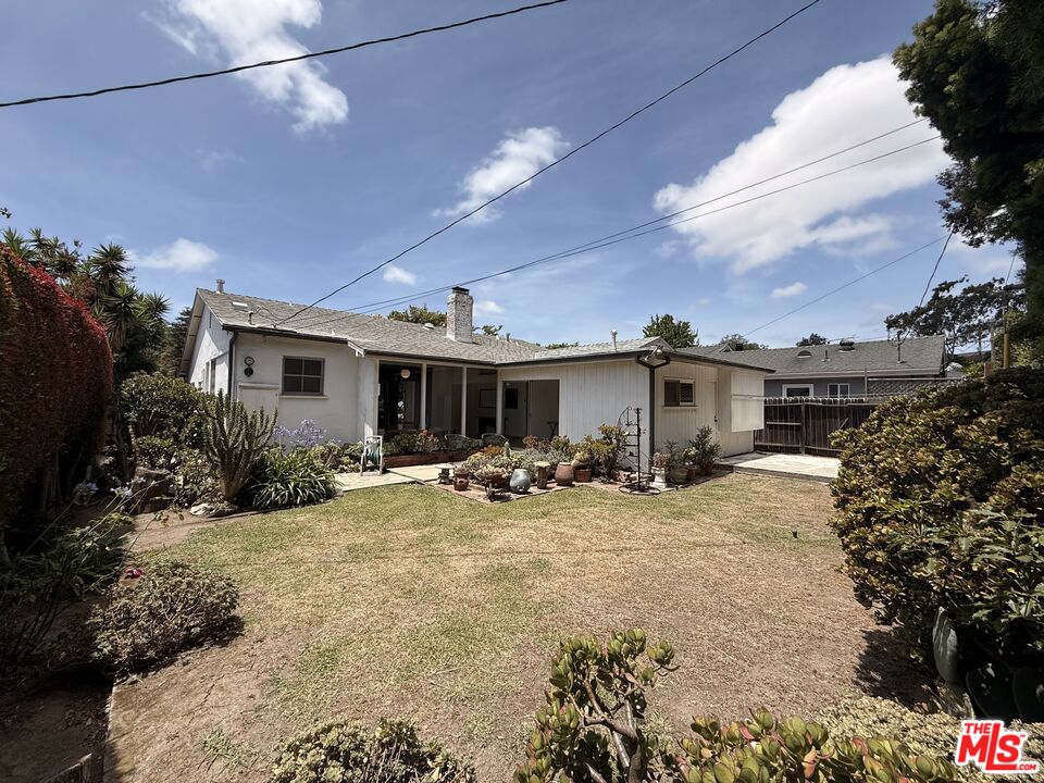 2634 Butler Ave