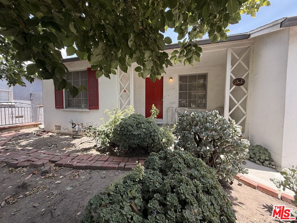 2634 Butler Ave