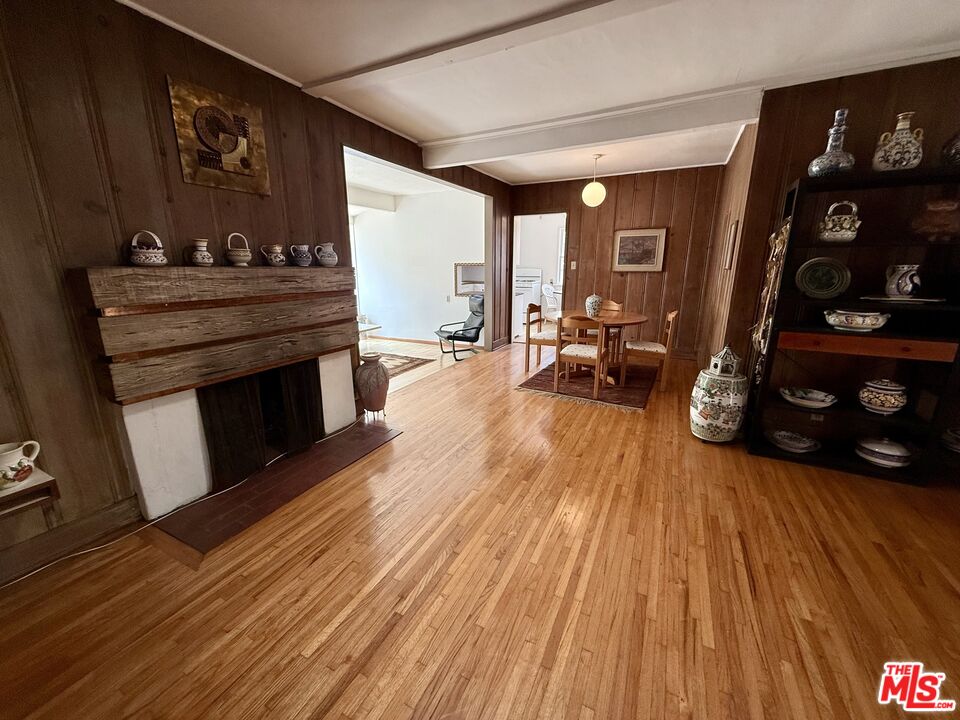 2634 Butler Ave