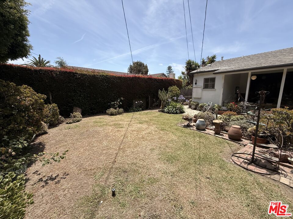 2634 Butler Ave