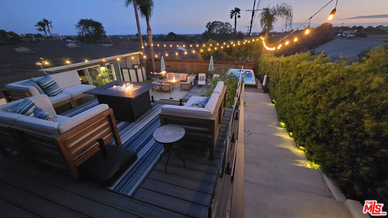 13133 Dewey St