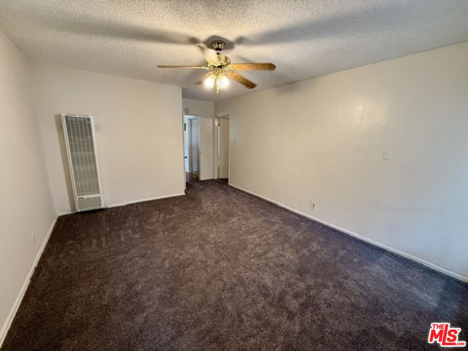 2816 S Bentley Ave
