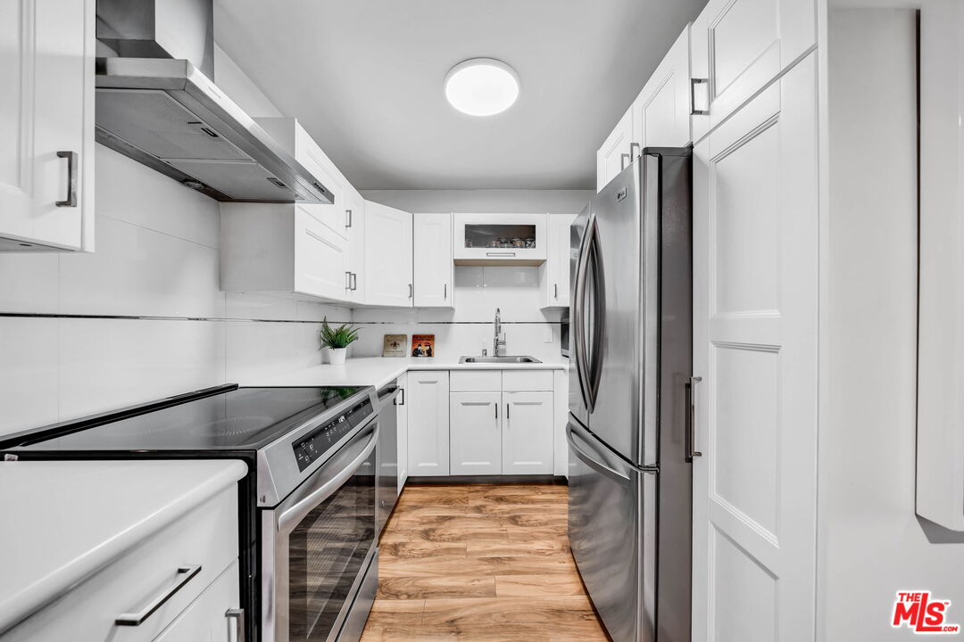 6199 Canterbury Dr Unit: 102