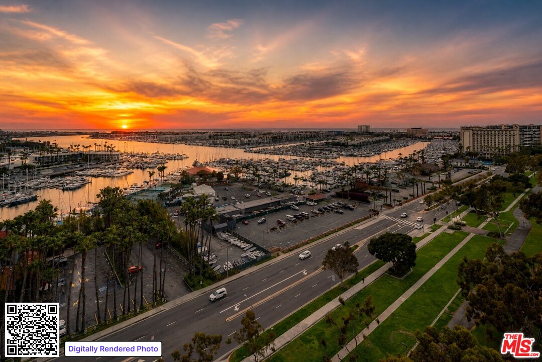 13600 Marina Pointe Dr Unit: 1611