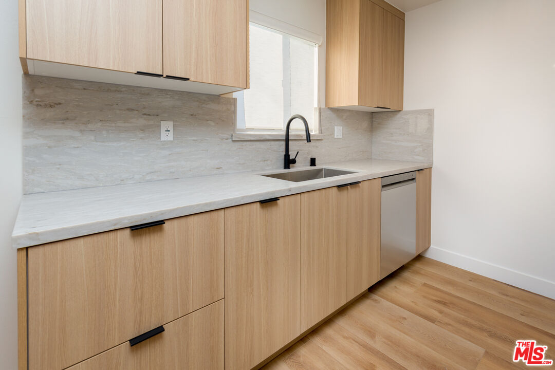 610 N Orlando AVE Unit: 301