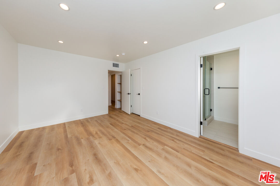 610 N Orlando AVE Unit: 301