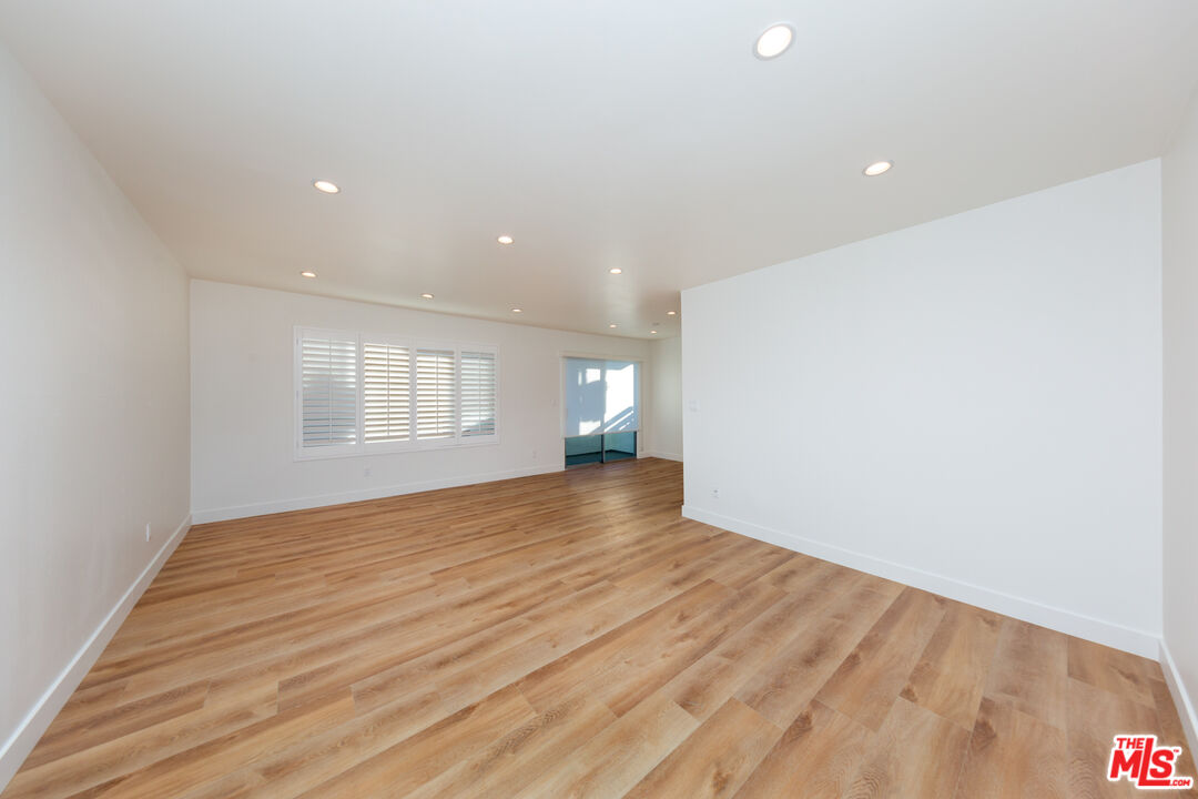 610 N Orlando AVE Unit: 301