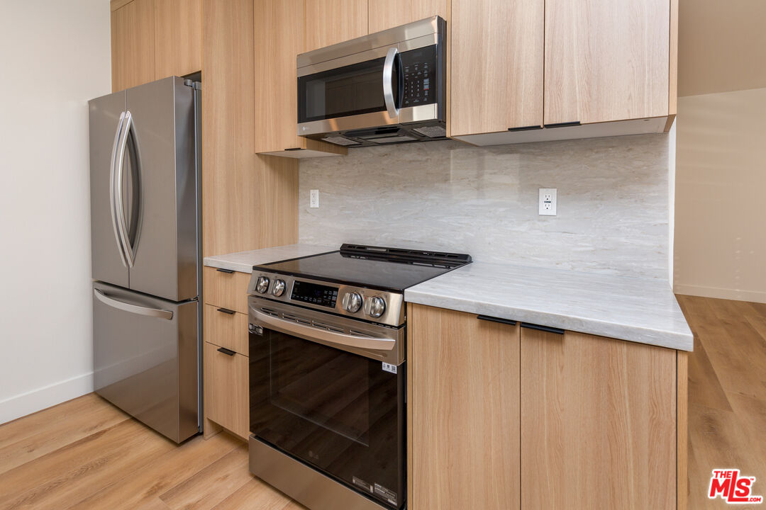 610 N Orlando AVE Unit: 301