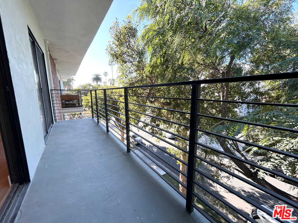610 N Orlando AVE Unit: 301