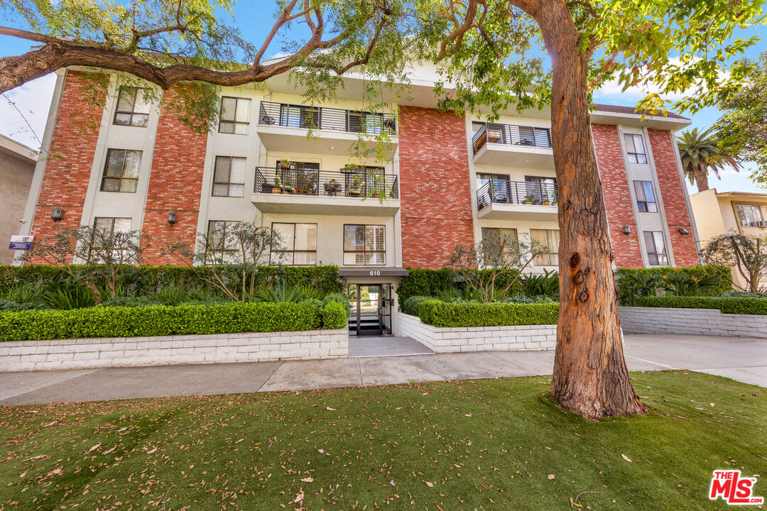 610 N Orlando AVE Unit: 301