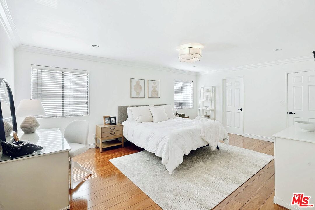 1215 Brockton Ave Unit: 203