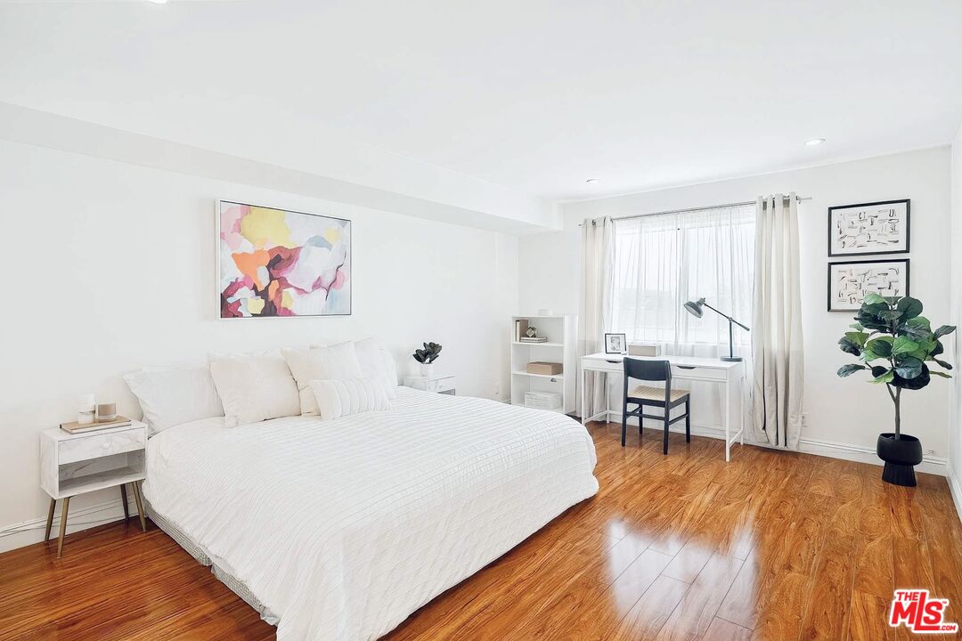 1215 Brockton Ave Unit: 203